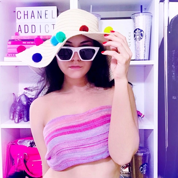 Betsey Johnson floppy straw hat - Picture 7 of 7